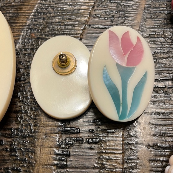 Lee Sands RARE Tulip Beaded Necklace and earring set - Picture 2 of 9